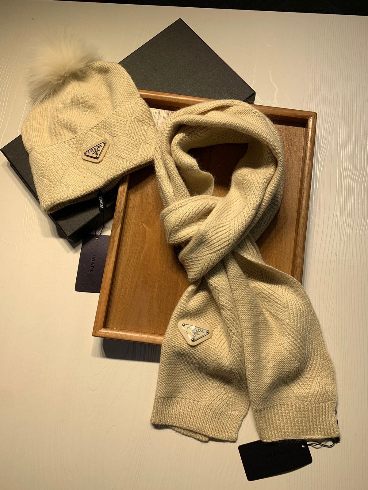 PRADA SET SCARF AND HAT IN BISQUE BEIGE WOOL AND RABBIT FUR 416365
