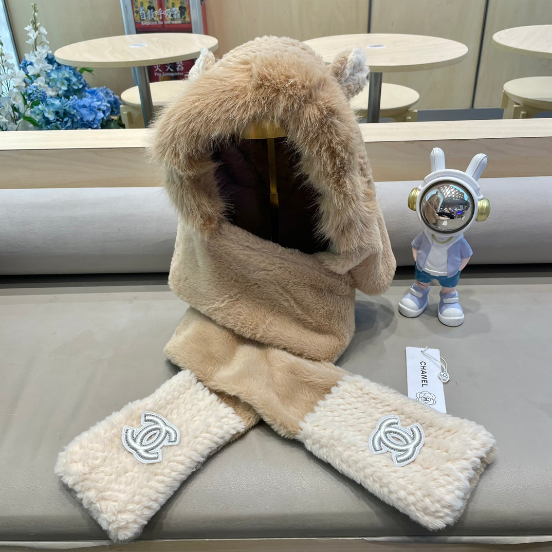 CHANEL BALACLAVA HAT IN CAMEL BEIGE MIX WHITE FLEECE 422215